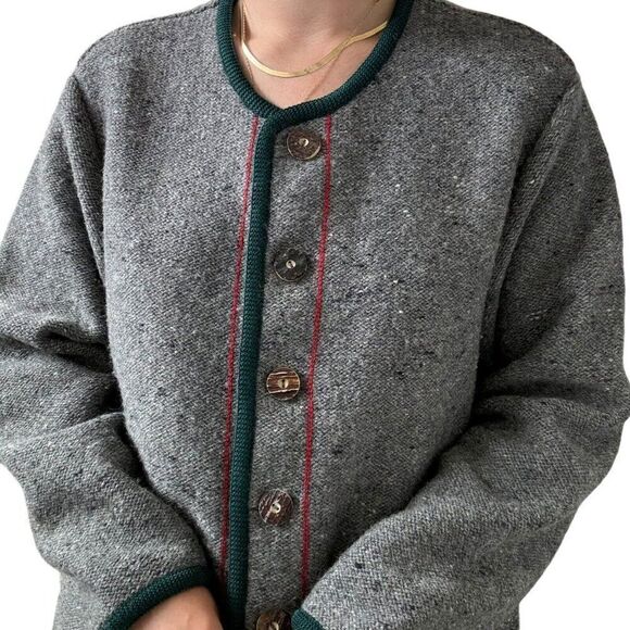 Vintage Geiger Womens Gray 100% Wool Christmas Theme Cardigan Jacket Sz 54 - Picture 6 of 9